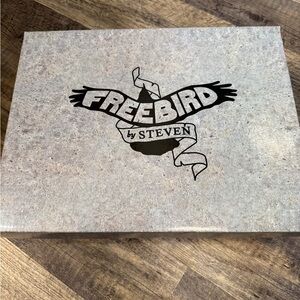 Freebird by Steven Stone Textured Bird Box